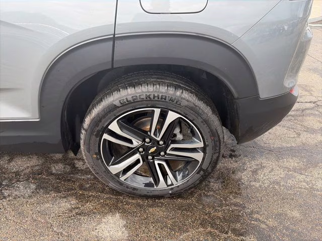 2024 Sterling Gray Metallic Chevrolet Trailblazer LT AWD SUV