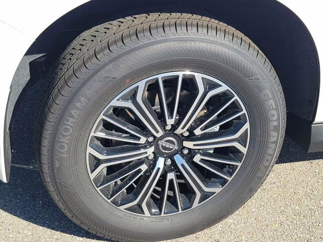2026 Aspen White Tricoat Nissan Armada Platinum RWD SUV