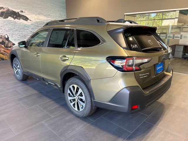 2025 Autumn Green Metallic Subaru Outback Premium AWD SUV