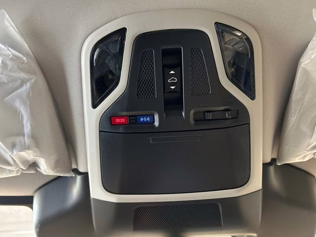 2025 Crystal White Pearl Subaru Outback Limited XT AWD SUV