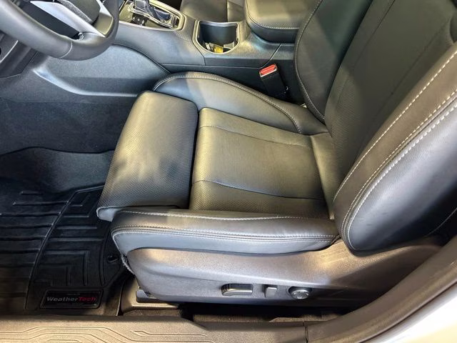 2025 Crystal White Pearl Subaru Outback Limited XT AWD SUV