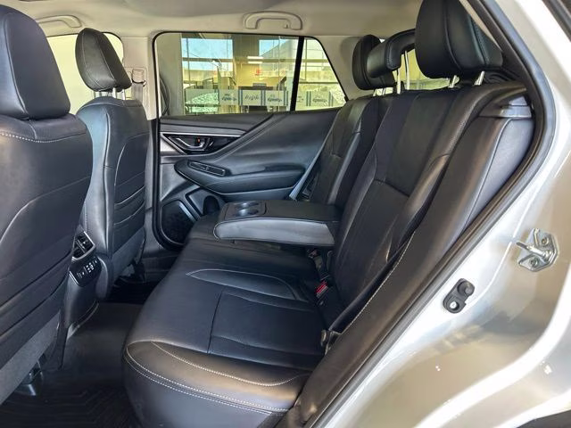 2025 Crystal White Pearl Subaru Outback Limited XT AWD SUV