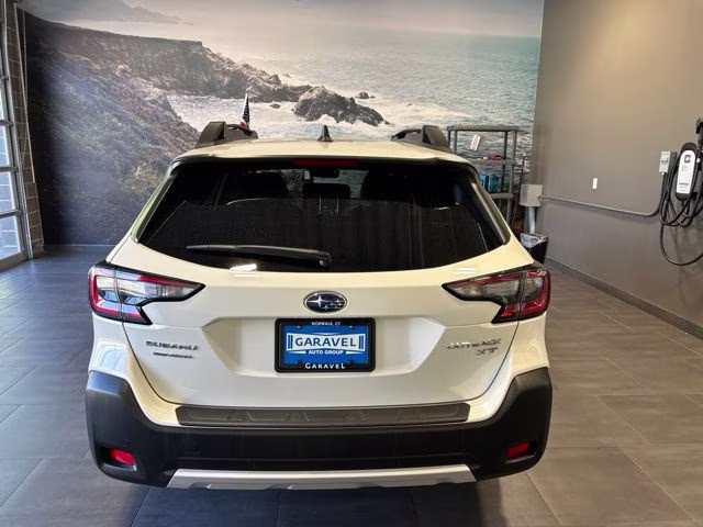 2025 Crystal White Pearl Subaru Outback Limited XT AWD SUV