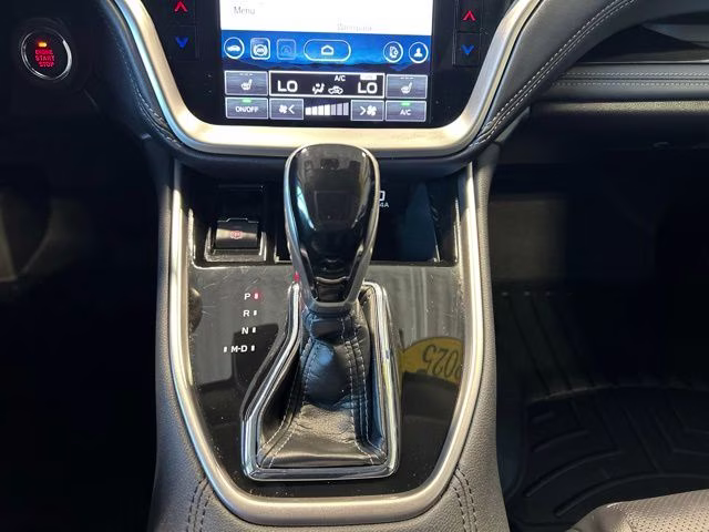 2025 Crystal White Pearl Subaru Outback Limited XT AWD SUV
