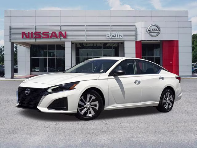 2025 Glacier White Nissan Altima 2.5 S FWD Sedan