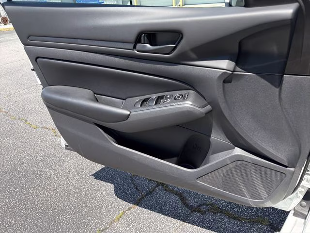2025 Glacier White Nissan Altima 2.5 S FWD Sedan