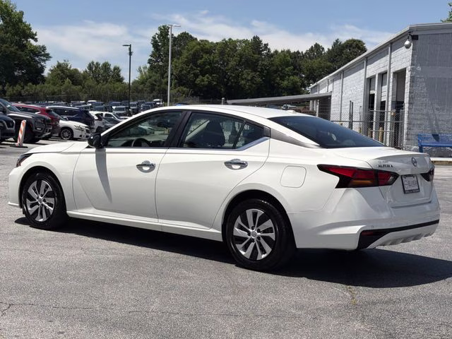 2025 Glacier White Nissan Altima 2.5 S FWD Sedan