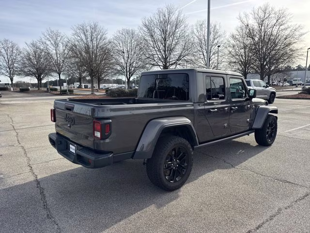 2024 Granite Crystal Metallic Clearcoat Jeep Gladiator Nighthawk 4X4 Truck