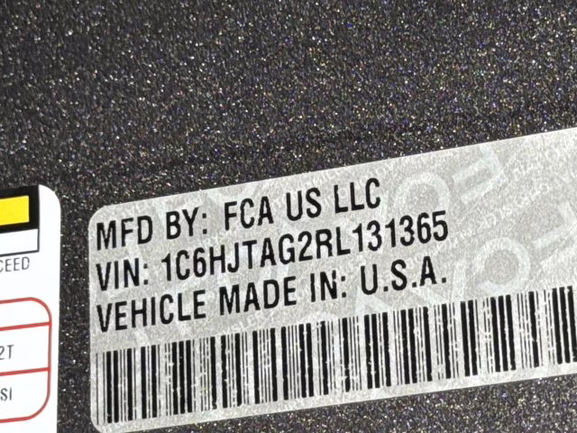 2024 Granite Crystal Metallic Clearcoat Jeep Gladiator Nighthawk 4X4 Truck