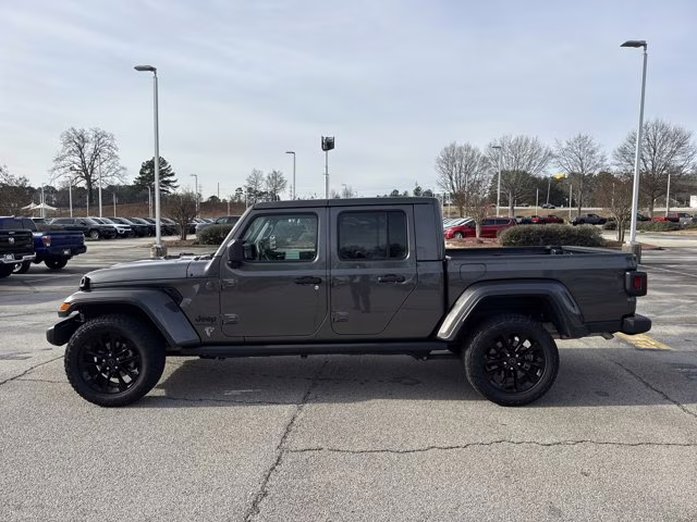 2024 Granite Crystal Metallic Clearcoat Jeep Gladiator Nighthawk 4X4 Truck