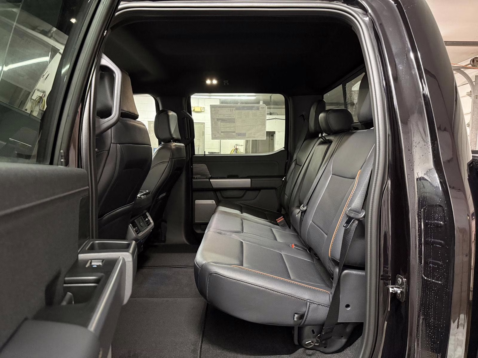 2026 Agate Black Metallic Ford F-150 LARIAT 4X4 Truck