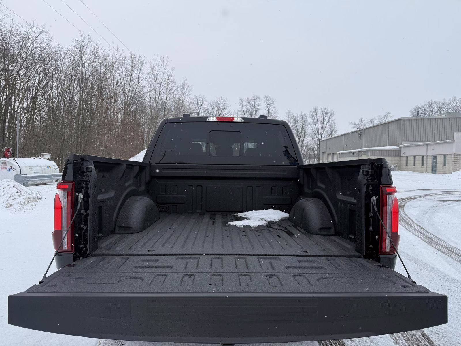 2026 Agate Black Metallic Ford F-150 LARIAT 4X4 Truck