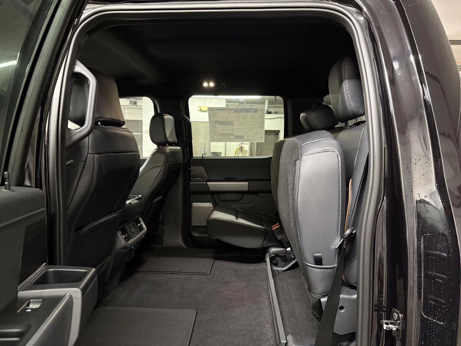 2026 Agate Black Metallic Ford F-150 LARIAT 4X4 Truck