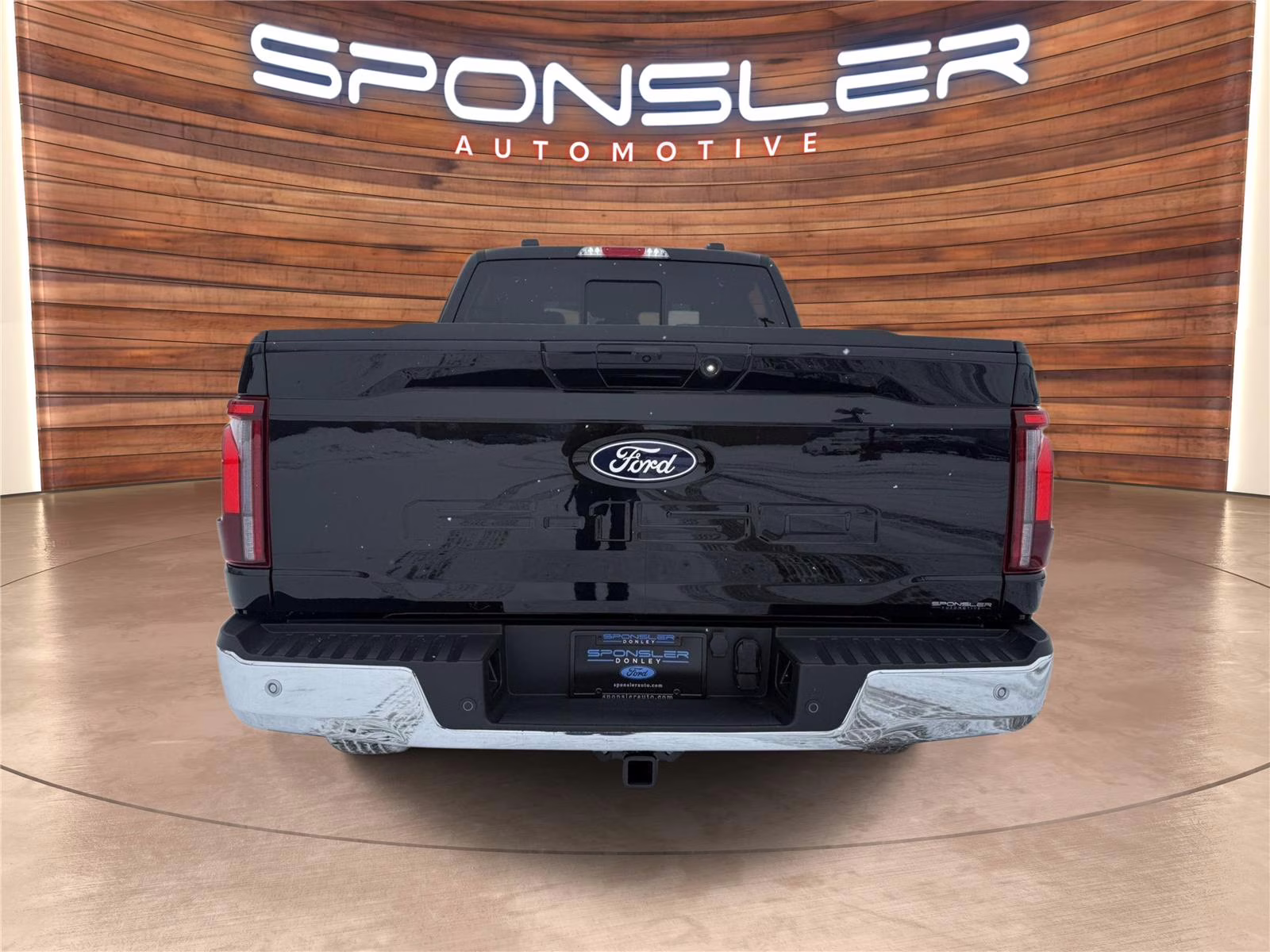 2026 Agate Black Metallic Ford F-150 LARIAT 4X4 Truck