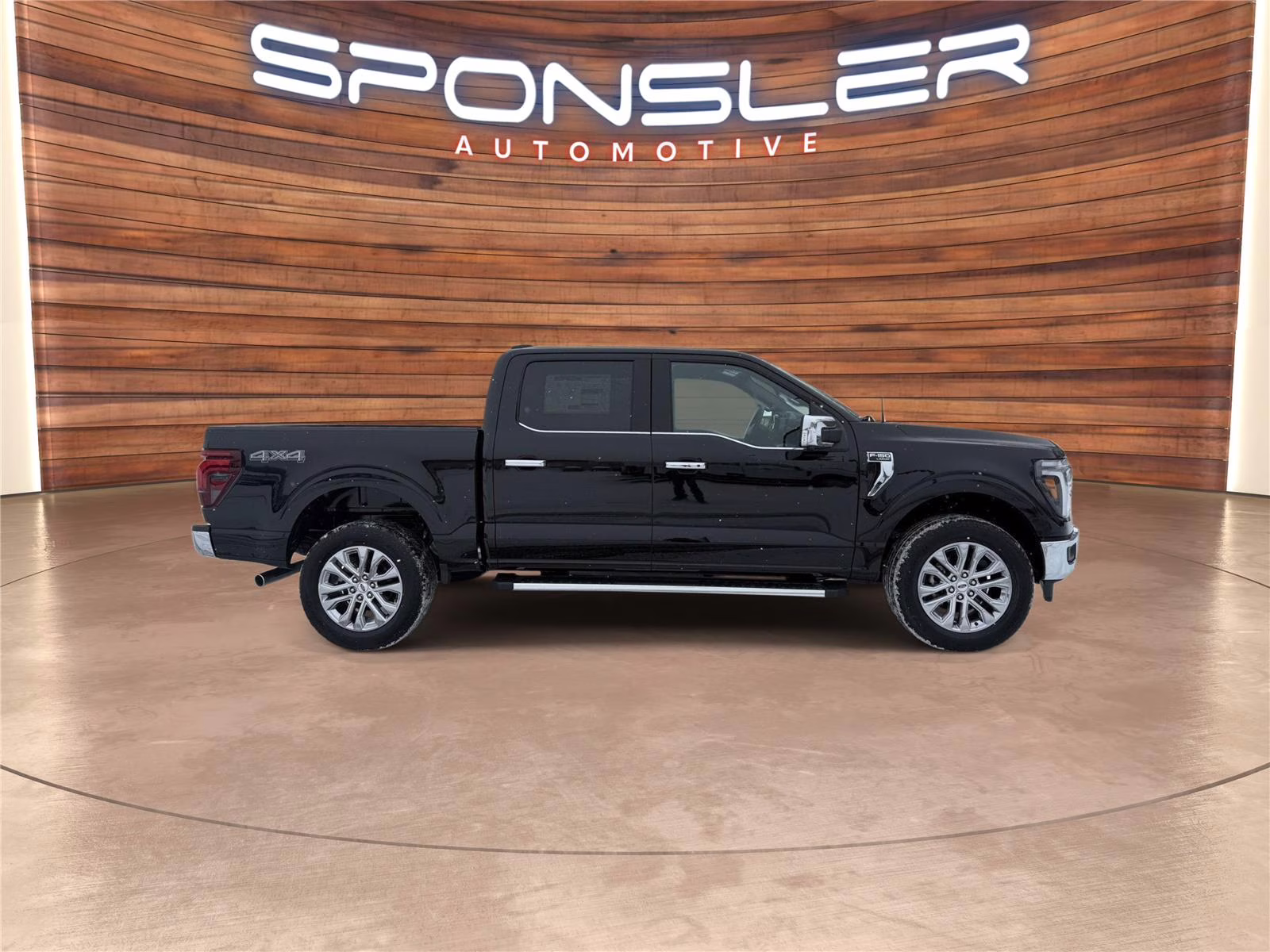 2026 Agate Black Metallic Ford F-150 LARIAT 4X4 Truck