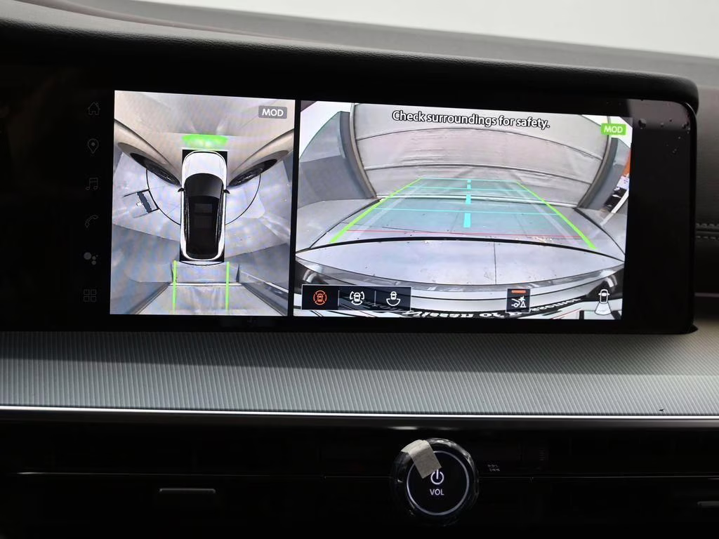 2026 Champagne Silver Metallic Nissan Murano Platinum AWD SUV