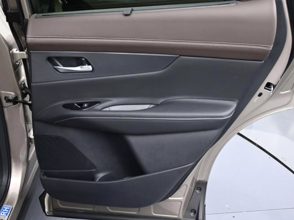 2026 Champagne Silver Metallic Nissan Murano Platinum AWD SUV