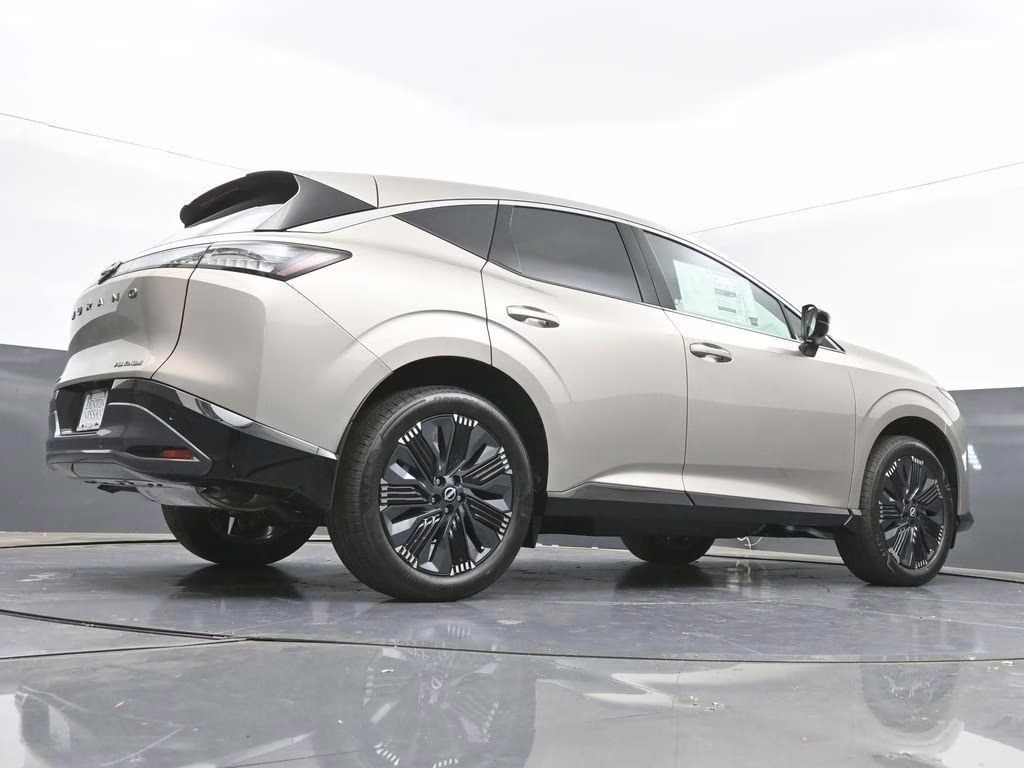 2026 Champagne Silver Metallic Nissan Murano Platinum AWD SUV