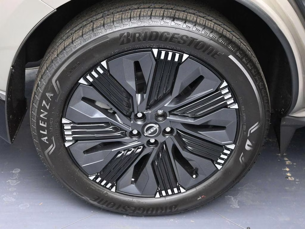 2026 Champagne Silver Metallic Nissan Murano Platinum AWD SUV