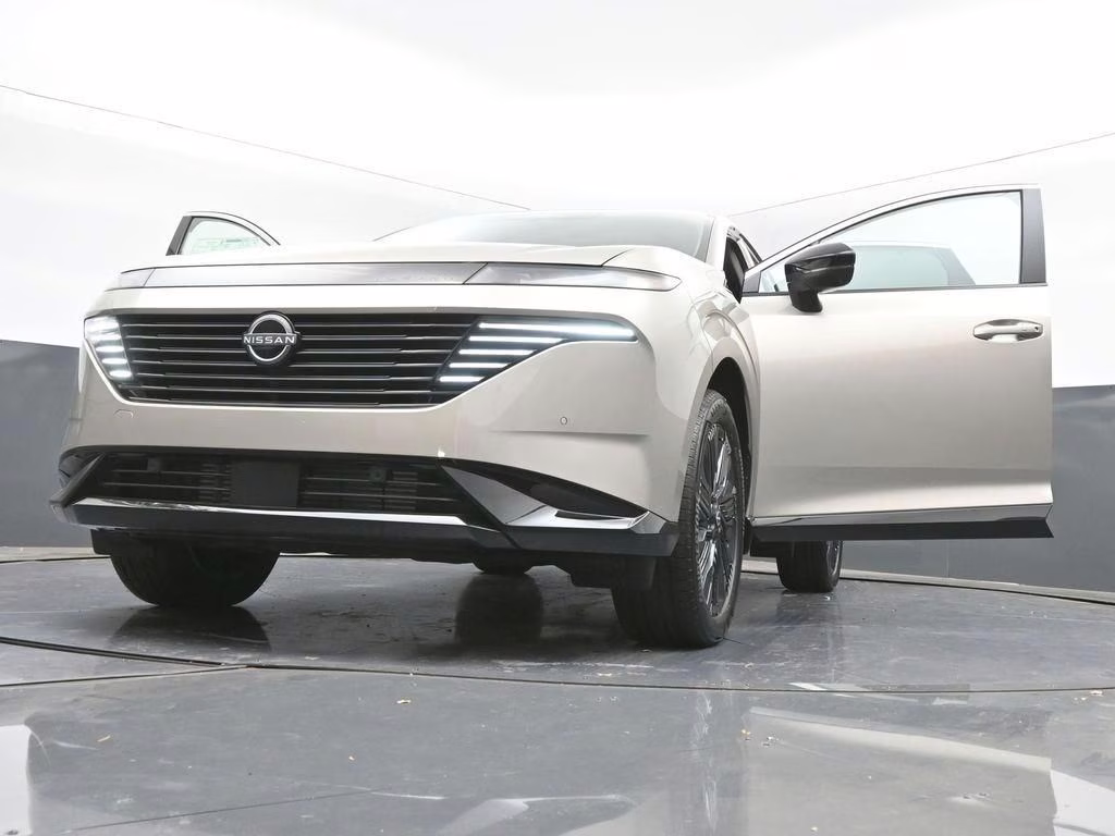 2026 Champagne Silver Metallic Nissan Murano Platinum AWD SUV