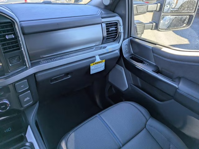 2026 White Metallic Ford Super Duty F-250 SRW Platinum 4X4 Truck