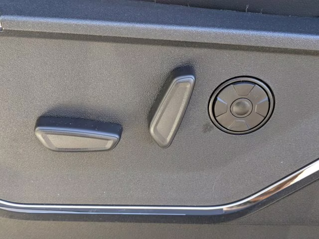 2026 White Metallic Ford Super Duty F-250 SRW Platinum 4X4 Truck