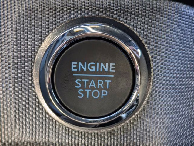 2026 White Metallic Ford Super Duty F-250 SRW Platinum 4X4 Truck