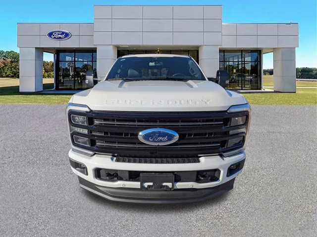 2026 White Metallic Ford Super Duty F-250 SRW Platinum 4X4 Truck