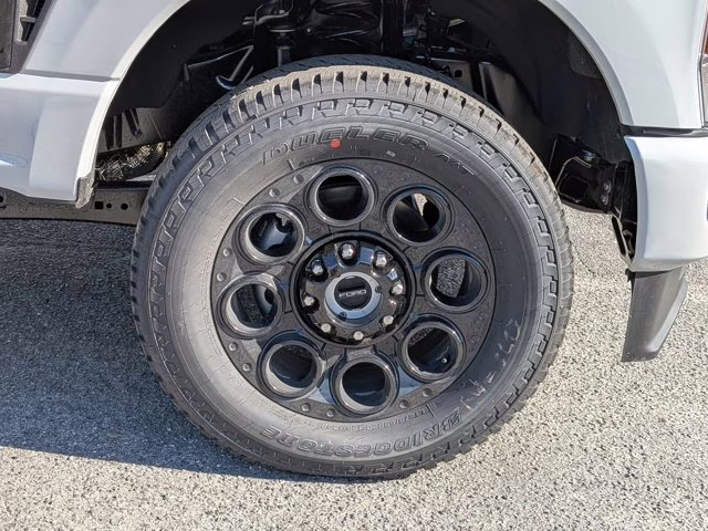 2026 Avalanche Ford Super Duty F-350 SRW LARIAT 4X4 Truck