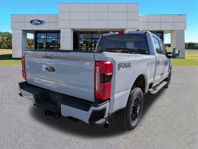 2026 Avalanche Ford Super Duty F-350 SRW LARIAT 4X4 Truck