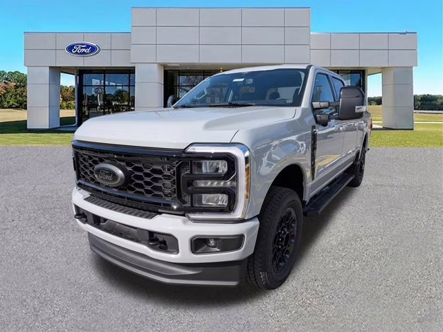 2026 Avalanche Ford Super Duty F-350 SRW LARIAT 4X4 Truck