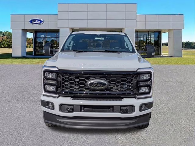 2026 Avalanche Ford Super Duty F-350 SRW LARIAT 4X4 Truck