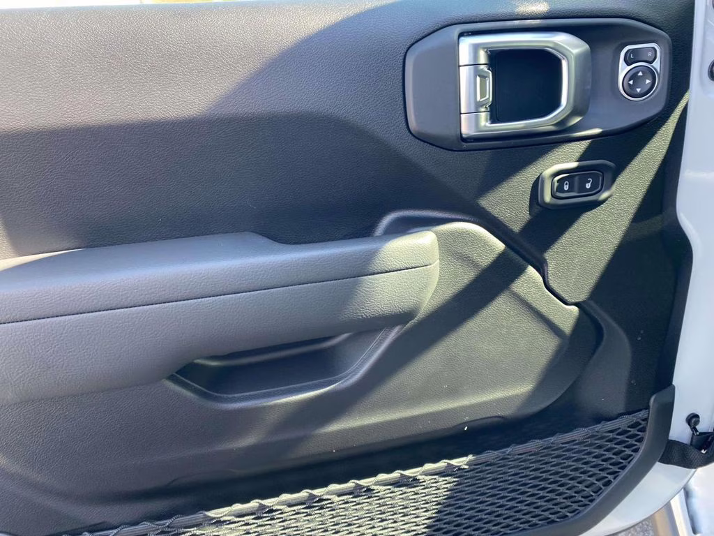 2026 bright white clearcoat Jeep Wrangler Willys 4X4 SUV