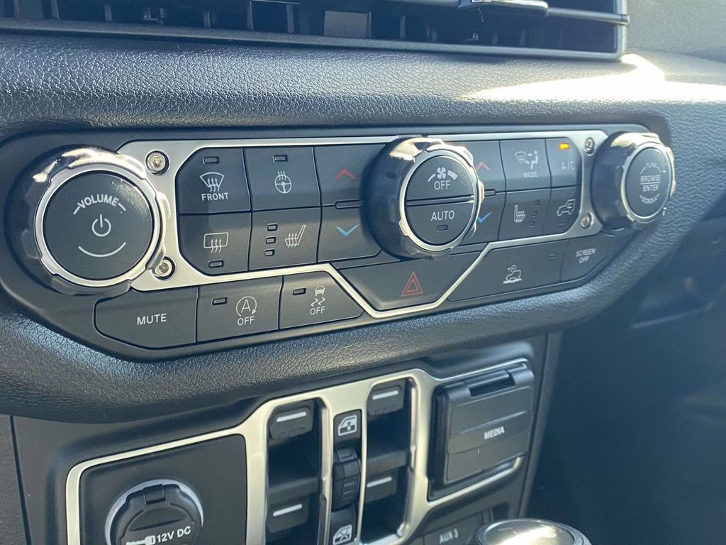 2026 bright white clearcoat Jeep Wrangler Willys 4X4 SUV