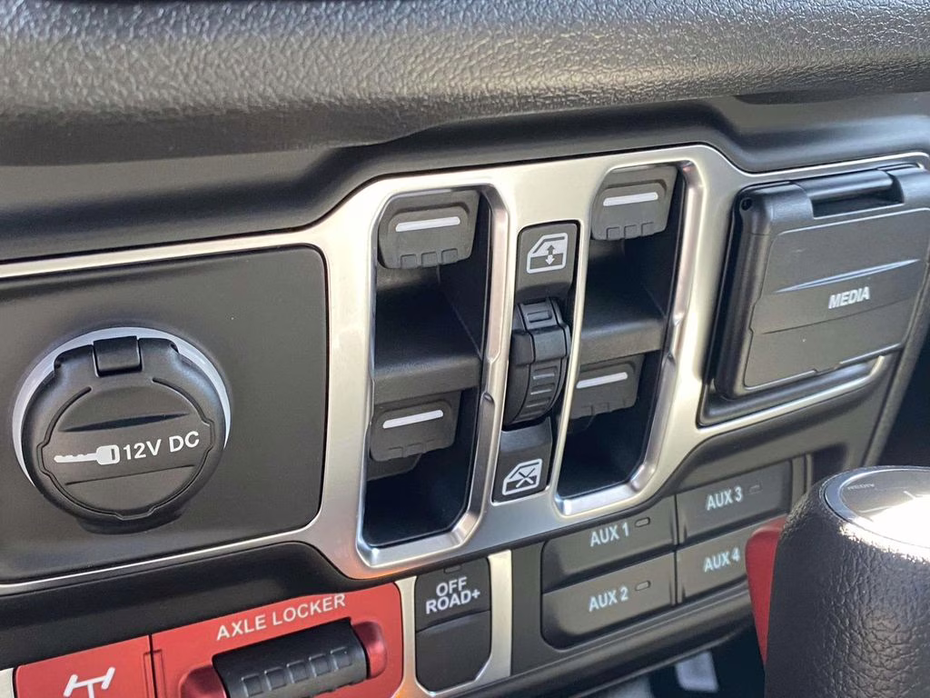 2026 bright white clearcoat Jeep Wrangler Willys 4X4 SUV