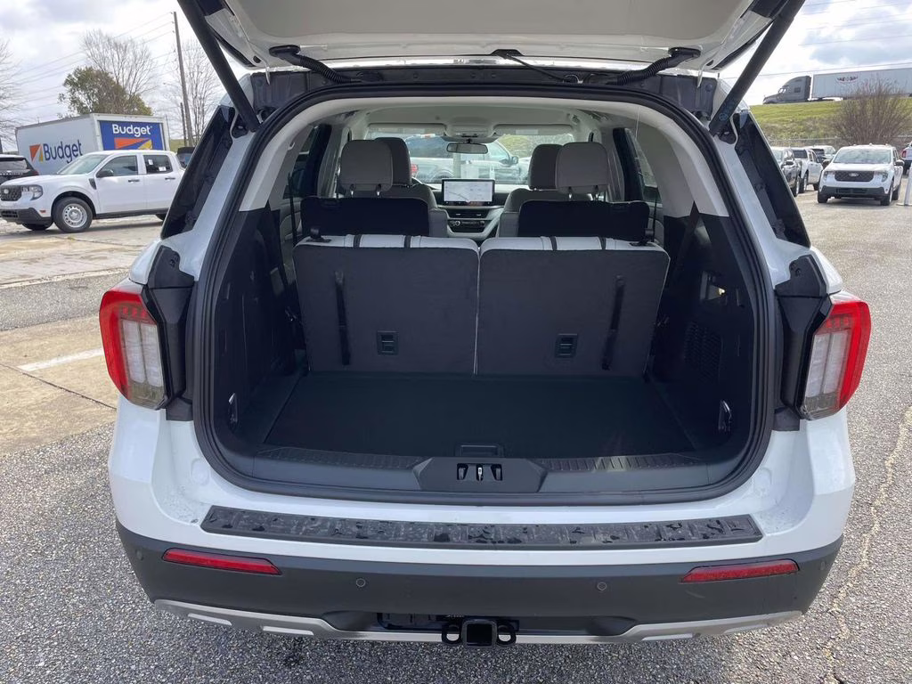 2026 Star White Metallic Tri-Coat Ford Explorer Active 4X4 SUV