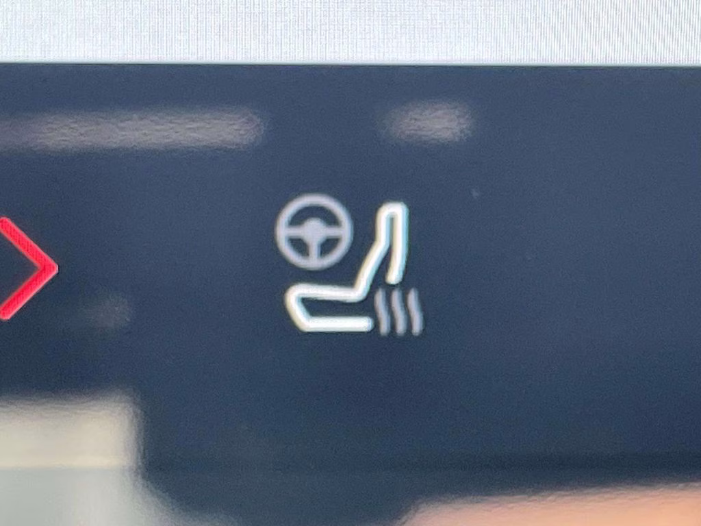 2026 Star White Metallic Tri-Coat Ford Explorer Active 4X4 SUV