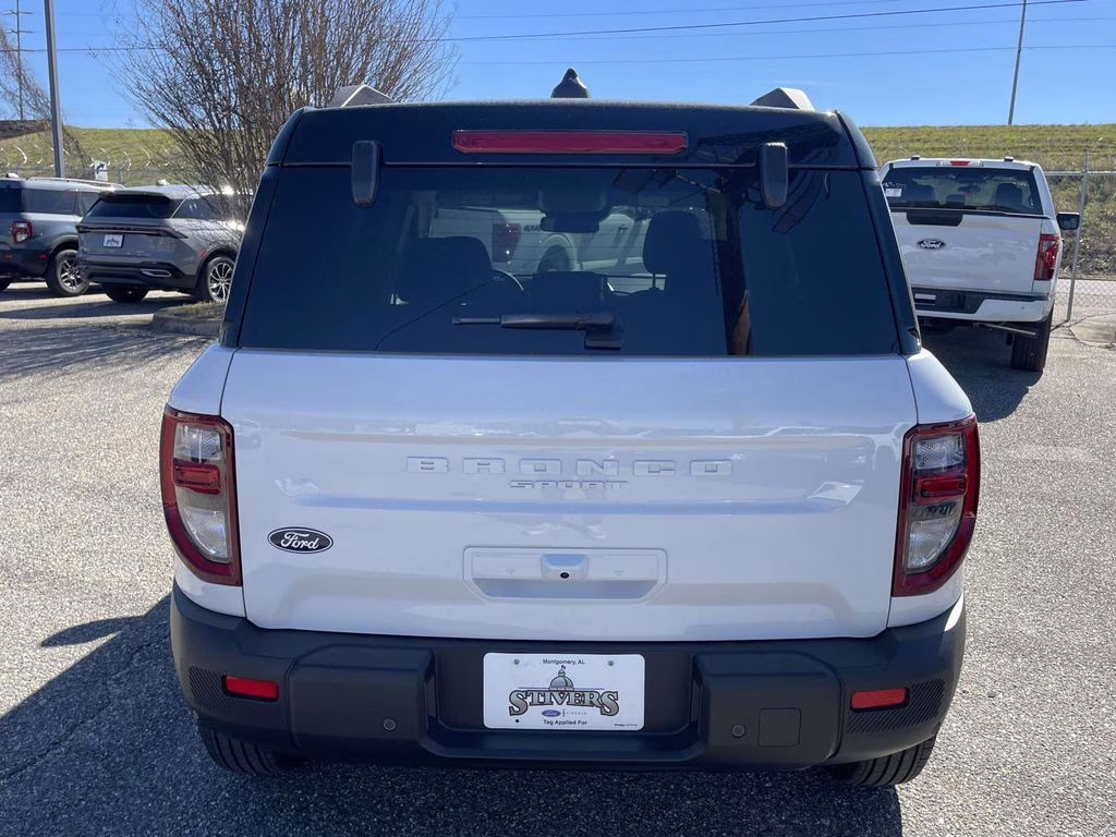 2026 Oxford White Ford Bronco Sport Outer Banks 4X4 SUV