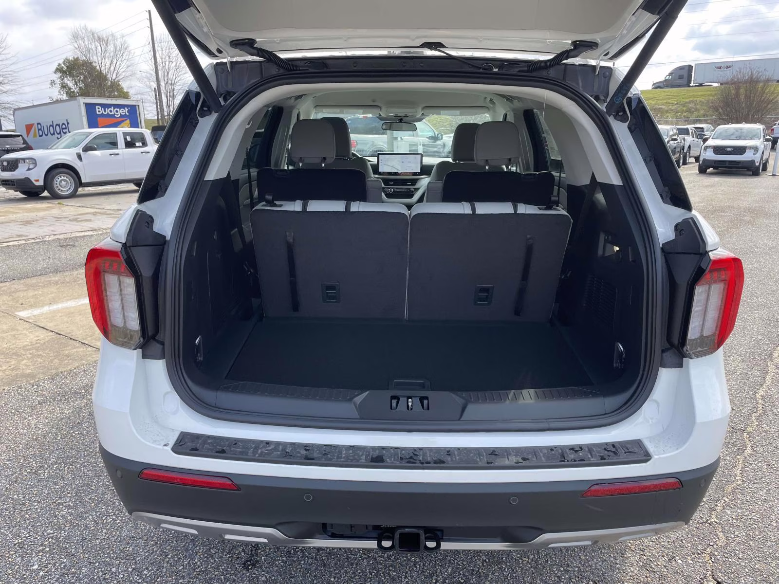 2026 Star White Metallic Tri-Coat Ford Explorer Active 4X4 SUV