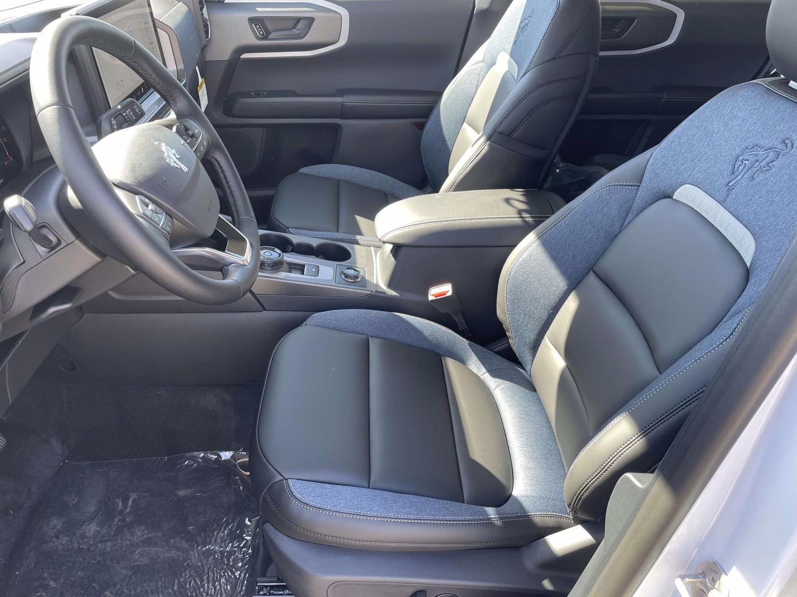 2026 Oxford White Ford Bronco Sport Outer Banks 4X4 SUV