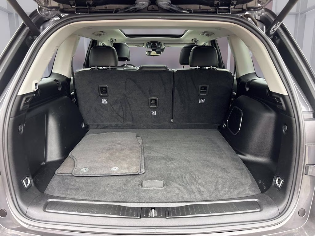 2023 Baltic Gray Metallic Clearcoat Jeep Grand Cherokee 4xe 4X4 SUV