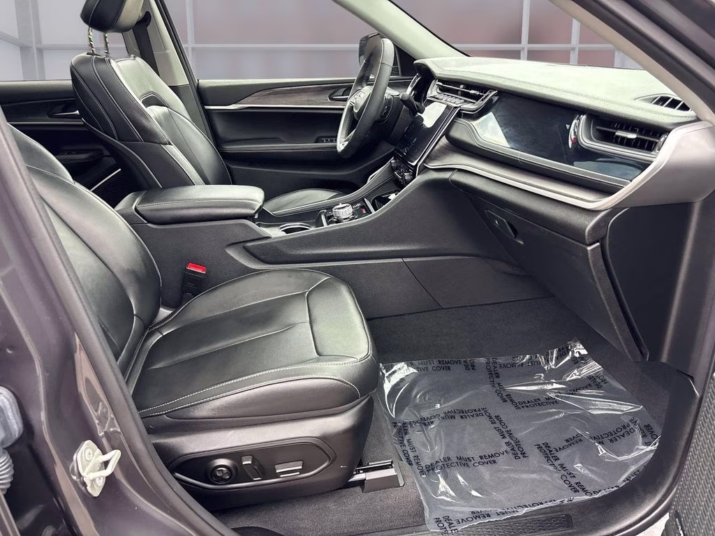2023 Baltic Gray Metallic Clearcoat Jeep Grand Cherokee 4xe 4X4 SUV