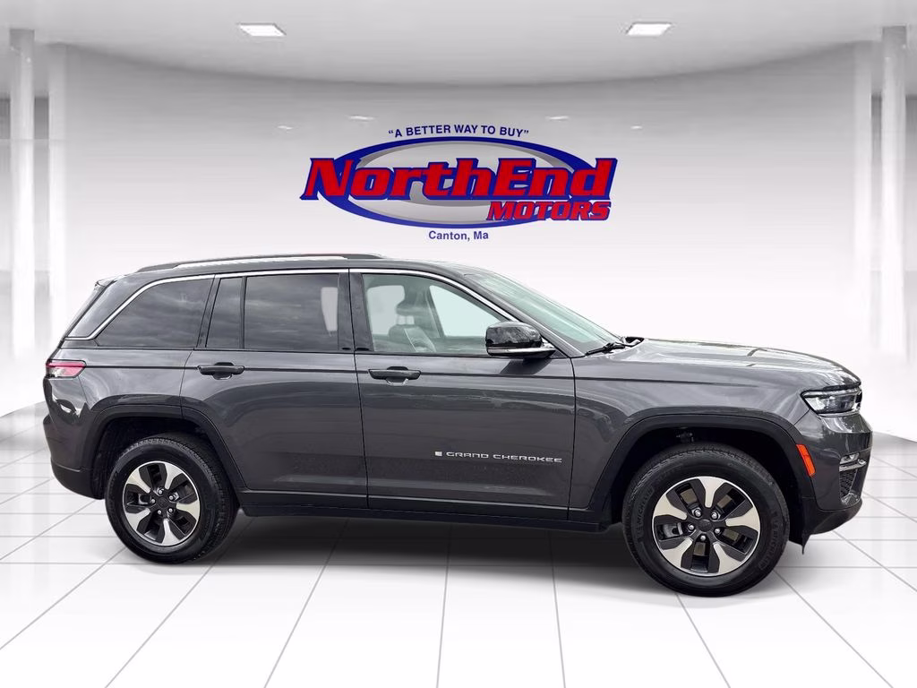 2023 Baltic Gray Metallic Clearcoat Jeep Grand Cherokee 4xe 4X4 SUV