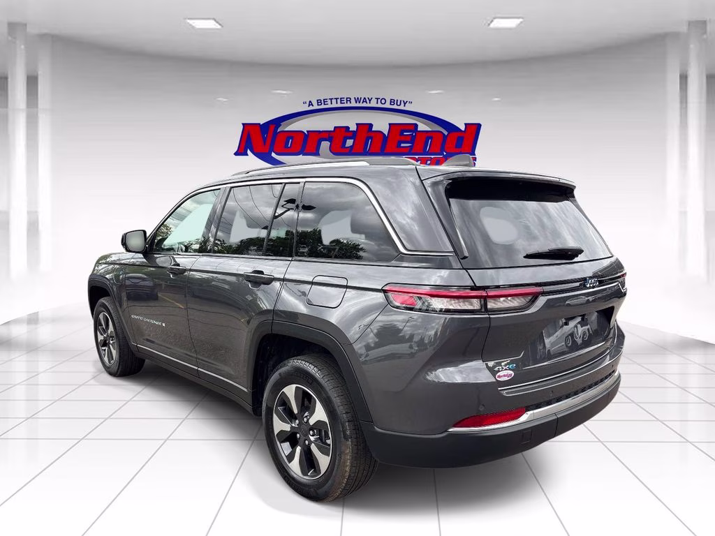 2023 Baltic Gray Metallic Clearcoat Jeep Grand Cherokee 4xe 4X4 SUV