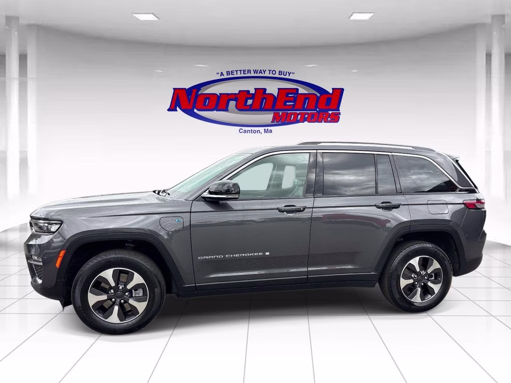 2023 Baltic Gray Metallic Clearcoat Jeep Grand Cherokee 4xe 4X4 SUV
