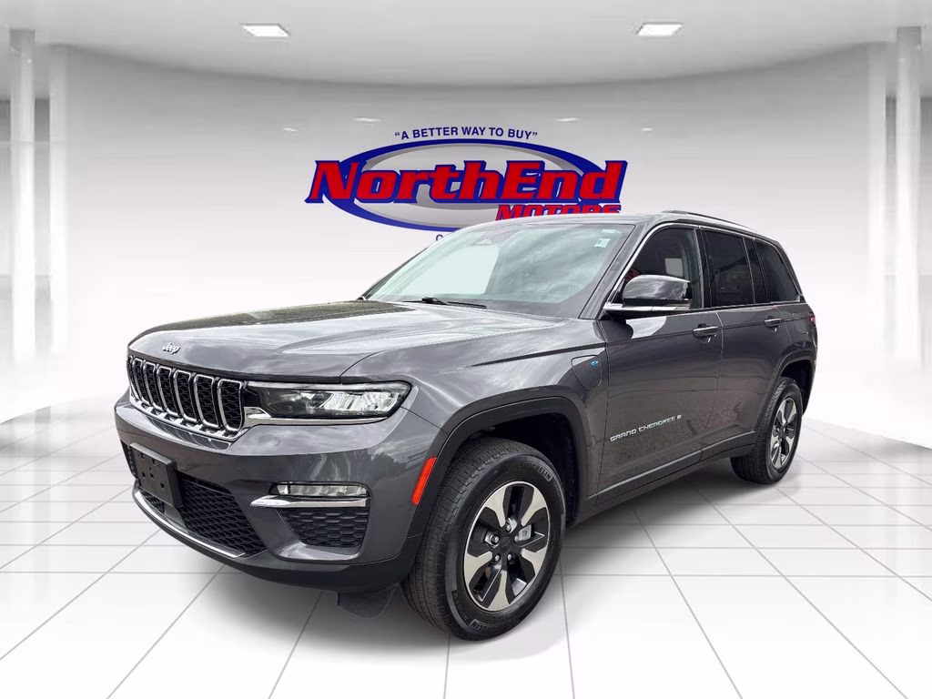 2023 Baltic Gray Metallic Clearcoat Jeep Grand Cherokee 4xe 4X4 SUV