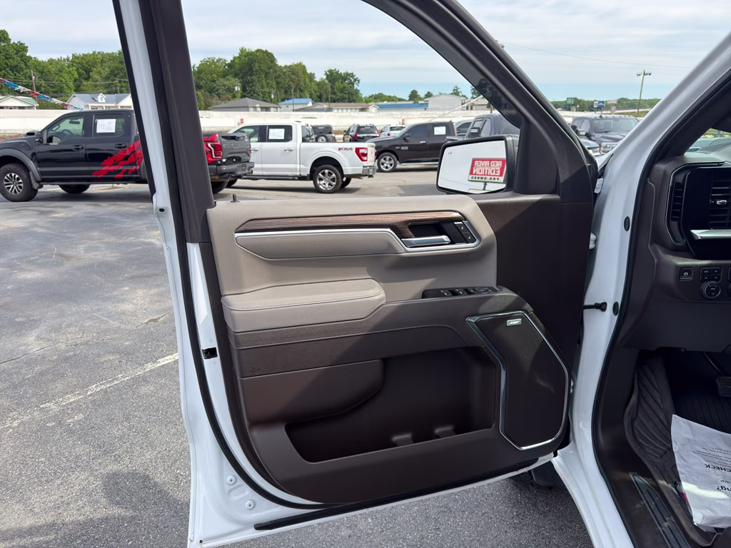 2025 Summit White Chevrolet Silverado LT Trail Boss 4X4 Truck