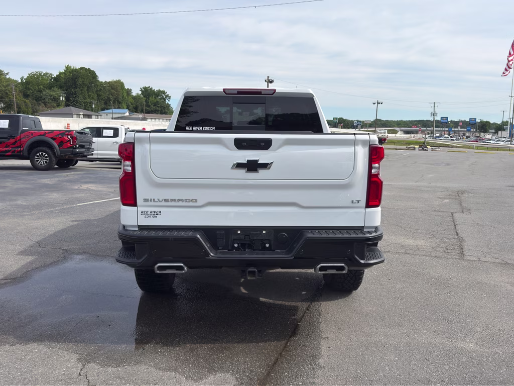 2025 Summit White Chevrolet Silverado LT Trail Boss 4X4 Truck