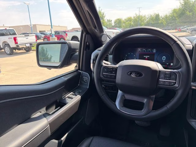 2025 Gray Metallic Ford F-150 Lariat 4X4 Truck
