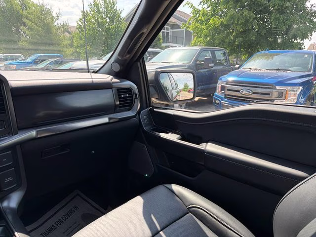 2025 Gray Metallic Ford F-150 Lariat 4X4 Truck